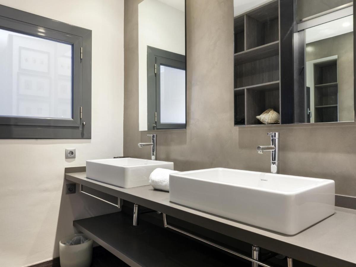 Click&Flat Luxury Cabanyes Apartment Barcelona Bagian luar foto